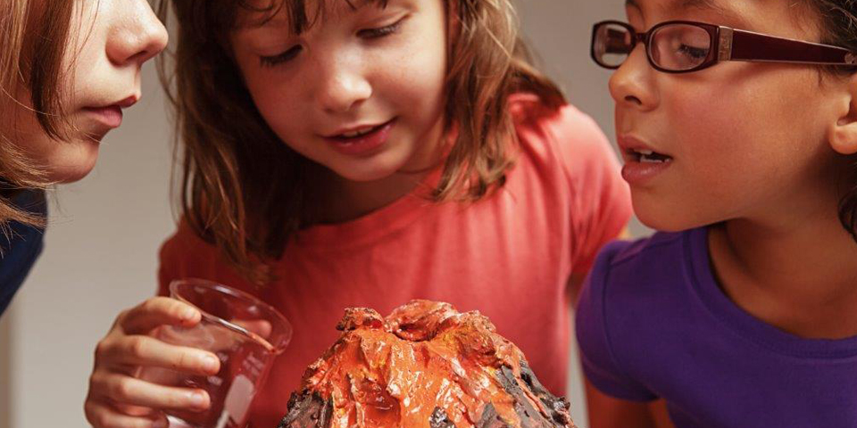 Convocada la desena edició del concurs X(p)rimenta de vídeos escolars sobre experiments científics en català