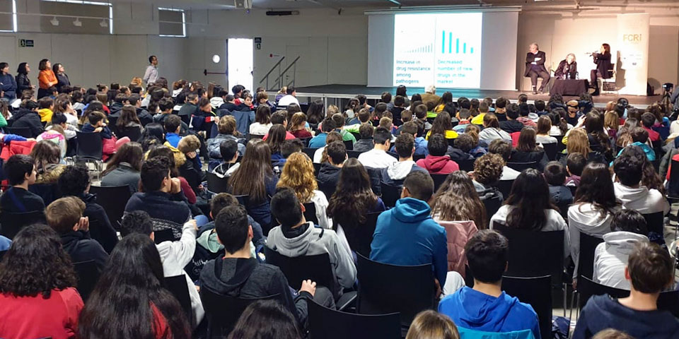 250 científiques debaten avui com impulsar la presència de la recerca avançada i la innovació a l’escola tot trencant estereotips de gènere